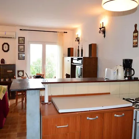 Biba Ille-ilic Guest house Betina (Sibenik-Knin)